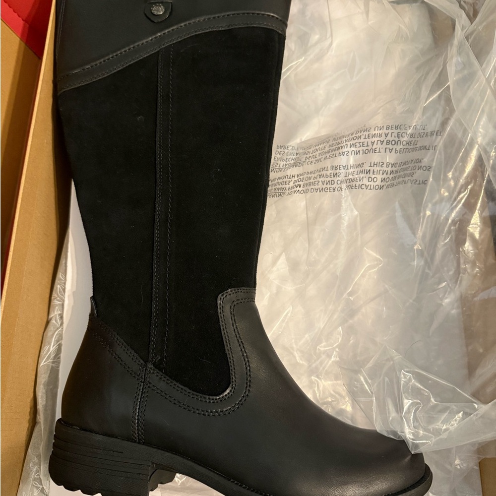 NWT Cobb hill Brunswick Black Tall boots 8